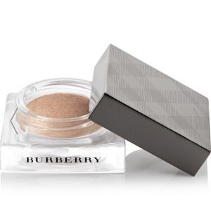 Burberry festive gold color cream eyeshadow